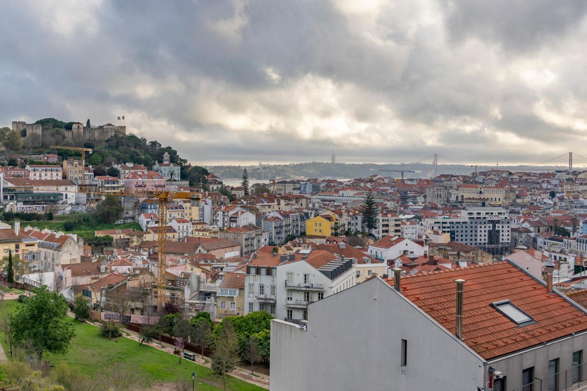Ferienwohnung Magnificent Flat With Spectacular Views In Graca Lissabon Exterior foto